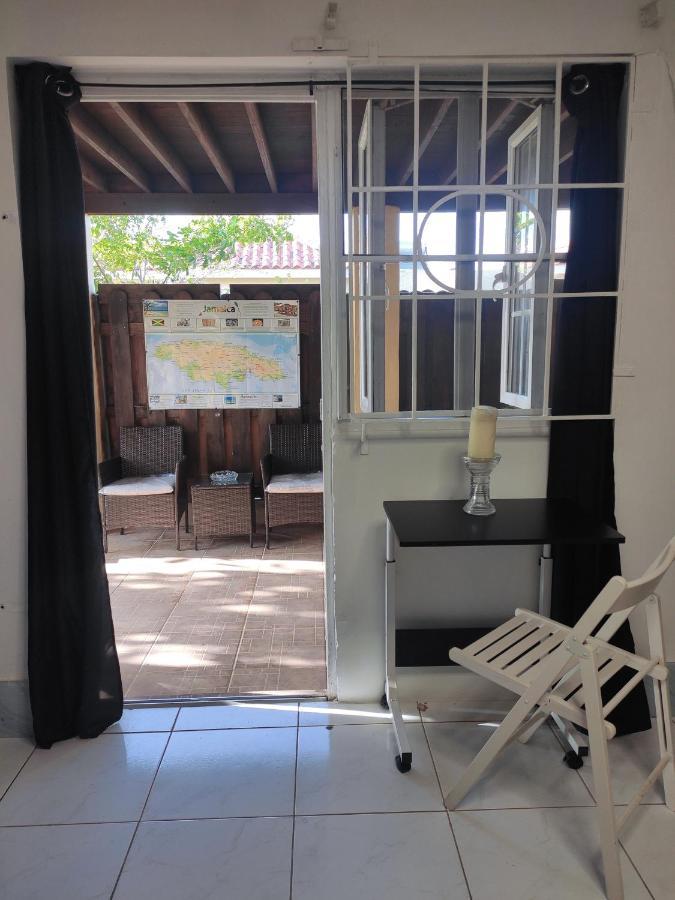 Montego Bay Garden Studio Ngoại thất bức ảnh