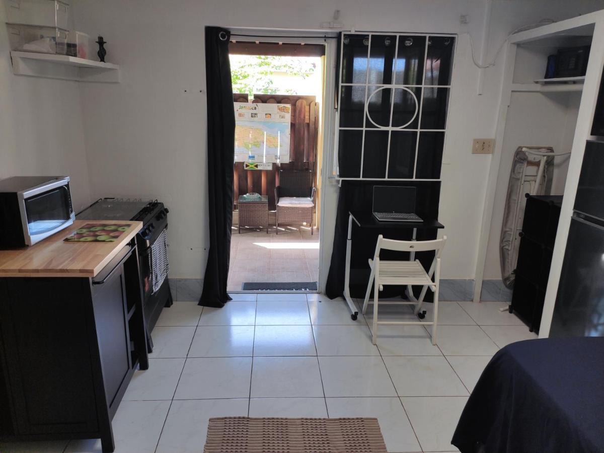 Montego Bay Garden Studio Ngoại thất bức ảnh